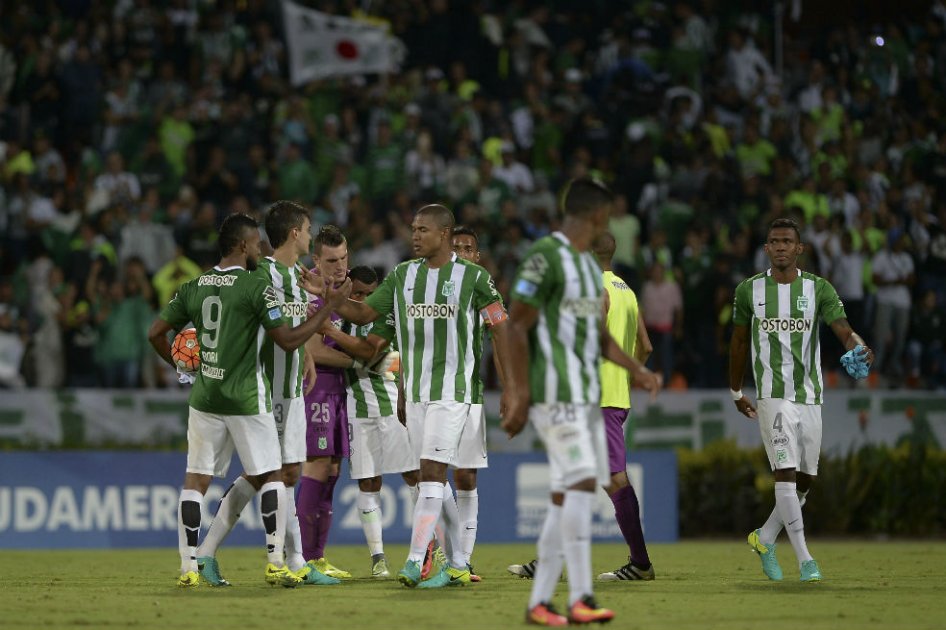 Con 20 jugadores, Nacional viajó a Asunción donde jugará la semifinal de la Sudamericana