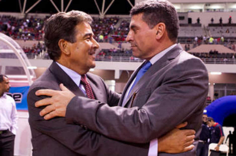 Suárez vs. Pinto, el duelo más atractivo en penúltima jornada de la Concacaf
