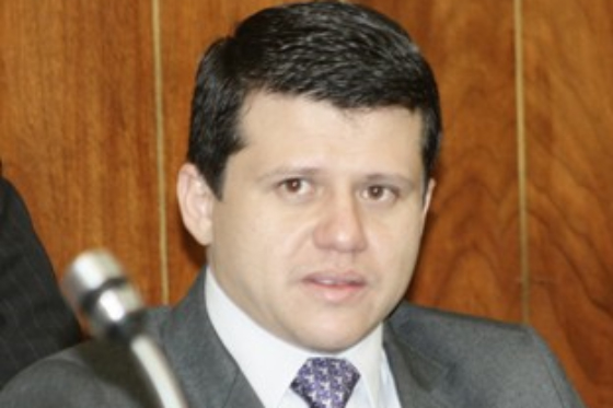 «Satanizan nuestra labor en el Congreso con el cuento de la mermelada»
