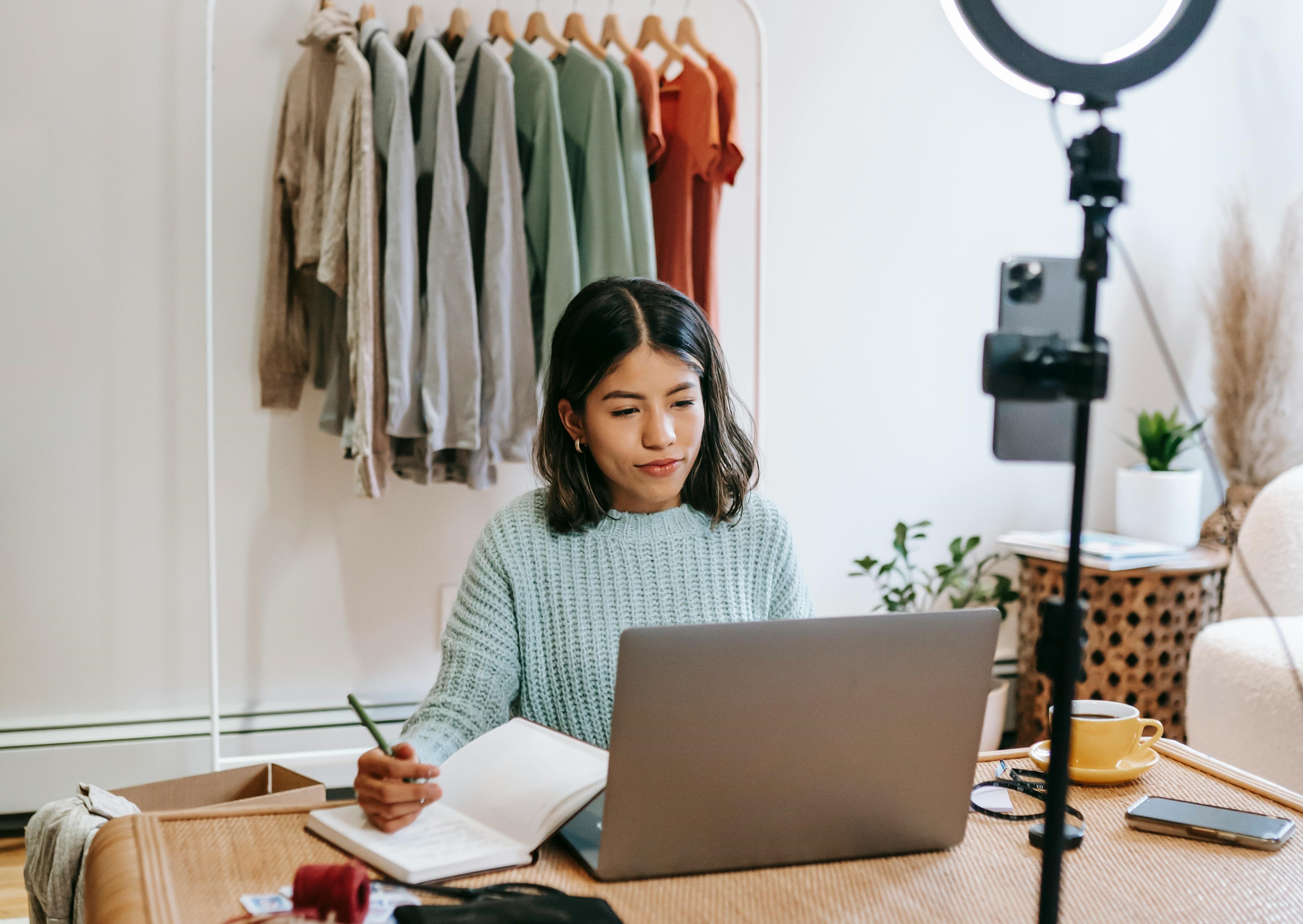 La estrategia para que “surjan” más emprendedores digitales en Colombia