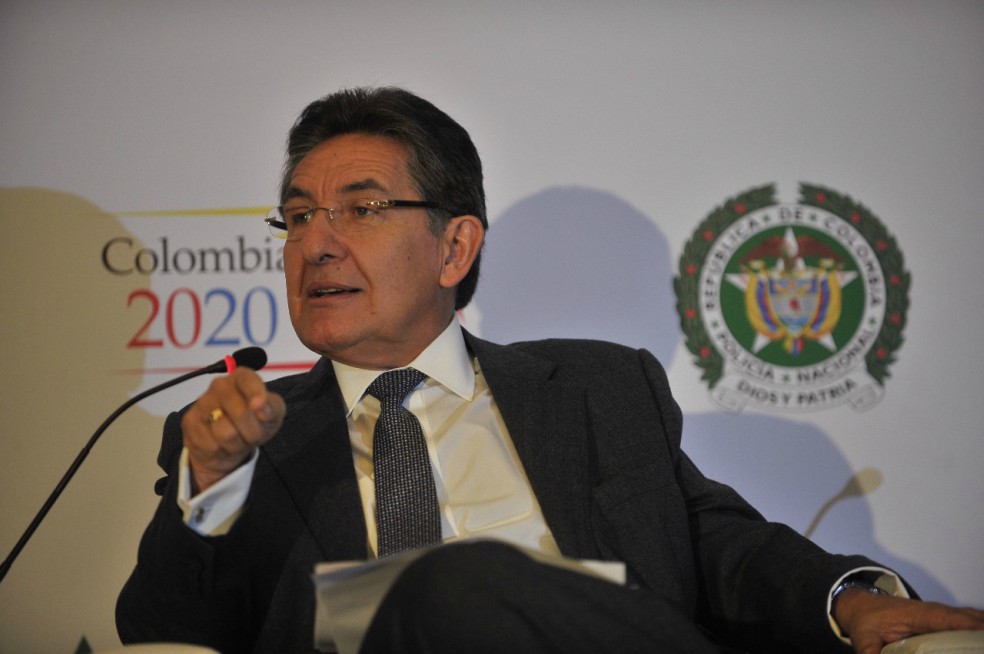 “El narcotráfico nos está expropiando la paz en los territorios”: fiscal general