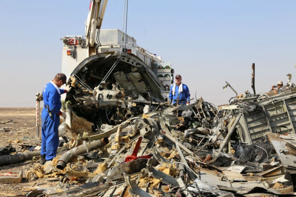 Sospechas de bomba en avión ruso que se estrelló en Egipto aumentan cada día