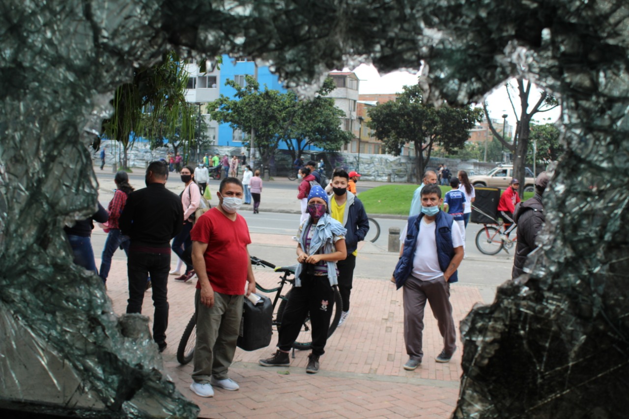 Según informó el Distrito, al menos 16 Comandos de Atención Inmediata de la capital fueron vandalizados o atacados por algunos manifestantes.