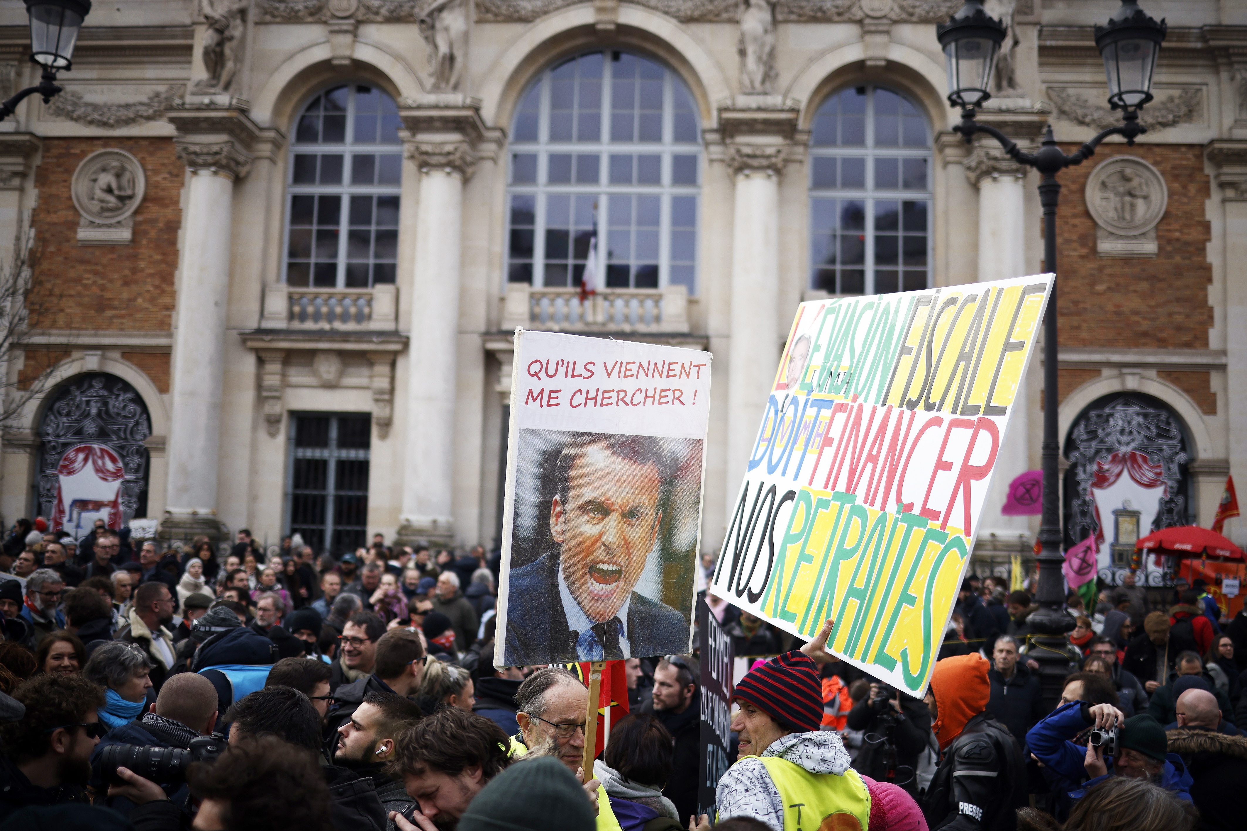 Protestas en Francia: cientos de ciudadanos en contra de reforma pensional