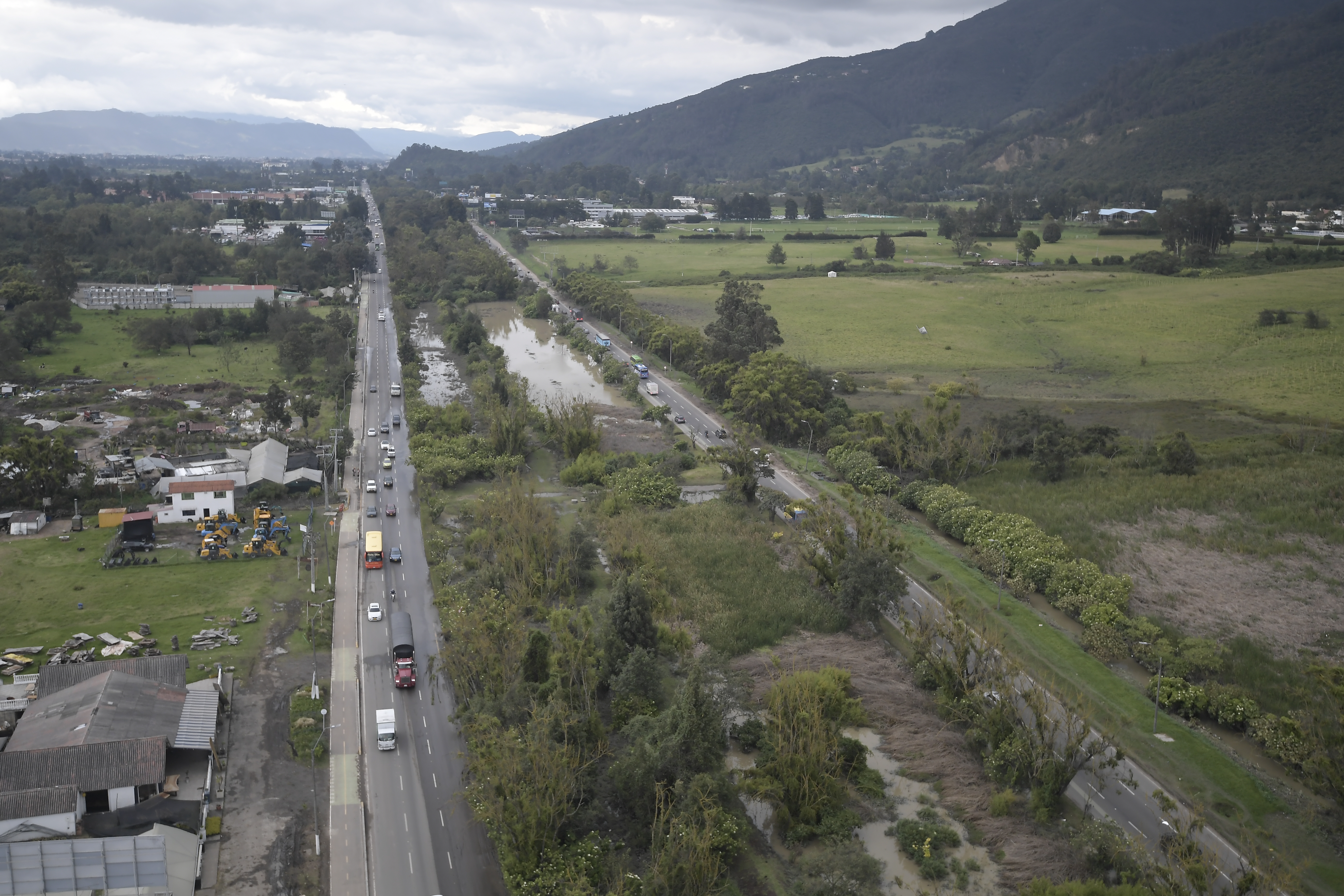 Audiencia pública sobre ampliación de la Autopista Norte: ANLA definirá licencia