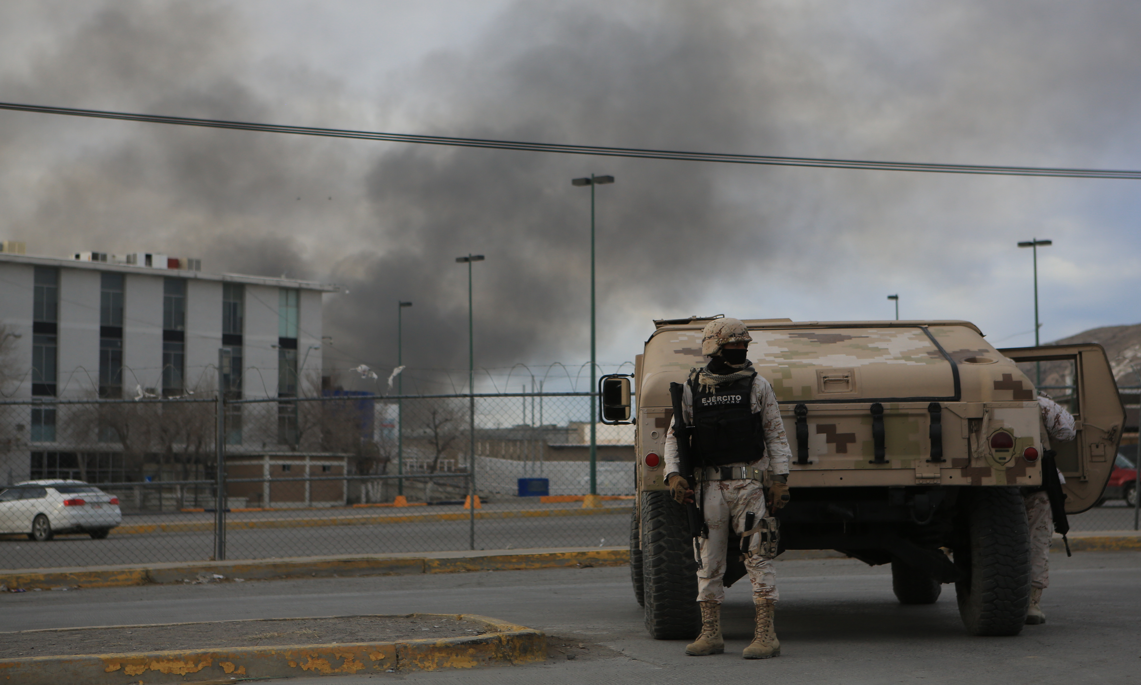 Ataque armado contra cárcel de México deja 14 muertos y una veintena de fugados