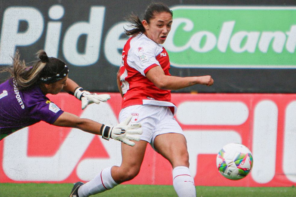María Camila Reyes en acción con Independiente Santa Fe.