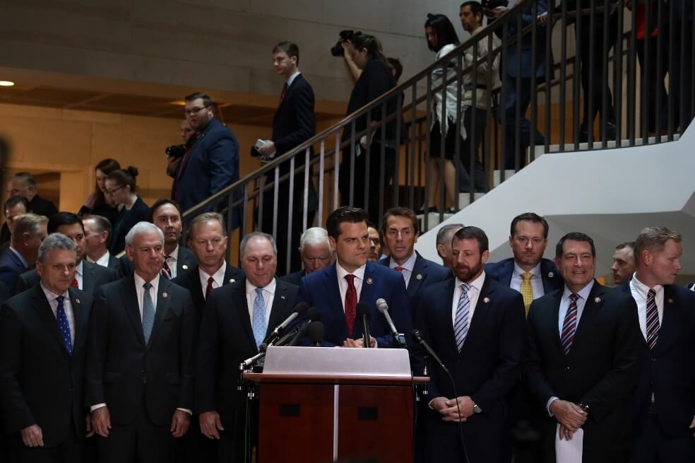 Republicanos invaden audiencia en EE. UU. para bloquear investigación contra Trump
