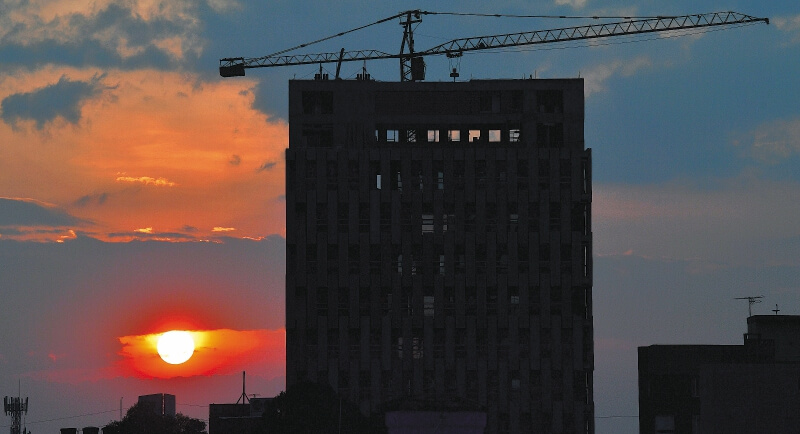 Construcción, un herido al que le llegó una pandemia