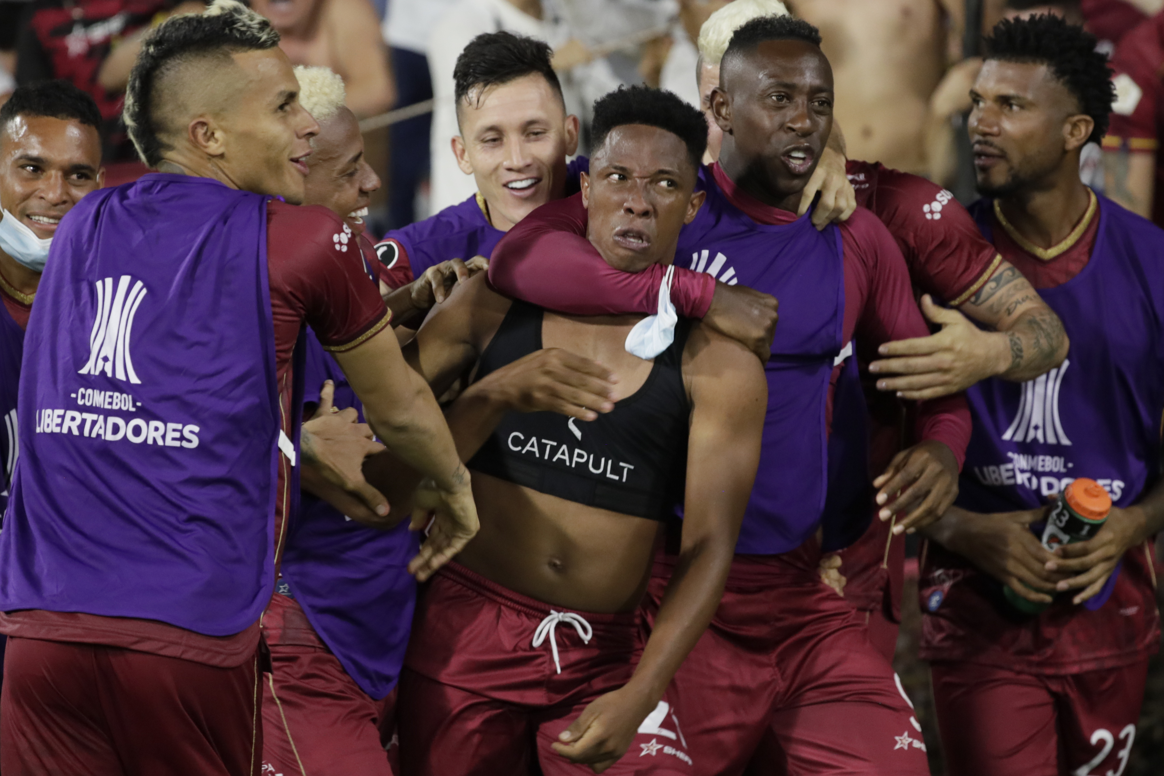 Con vida: así van los equipos colombianos en las copas internacionales