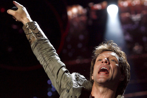 Bon Jovi hizo de cupido en una petición de mano
