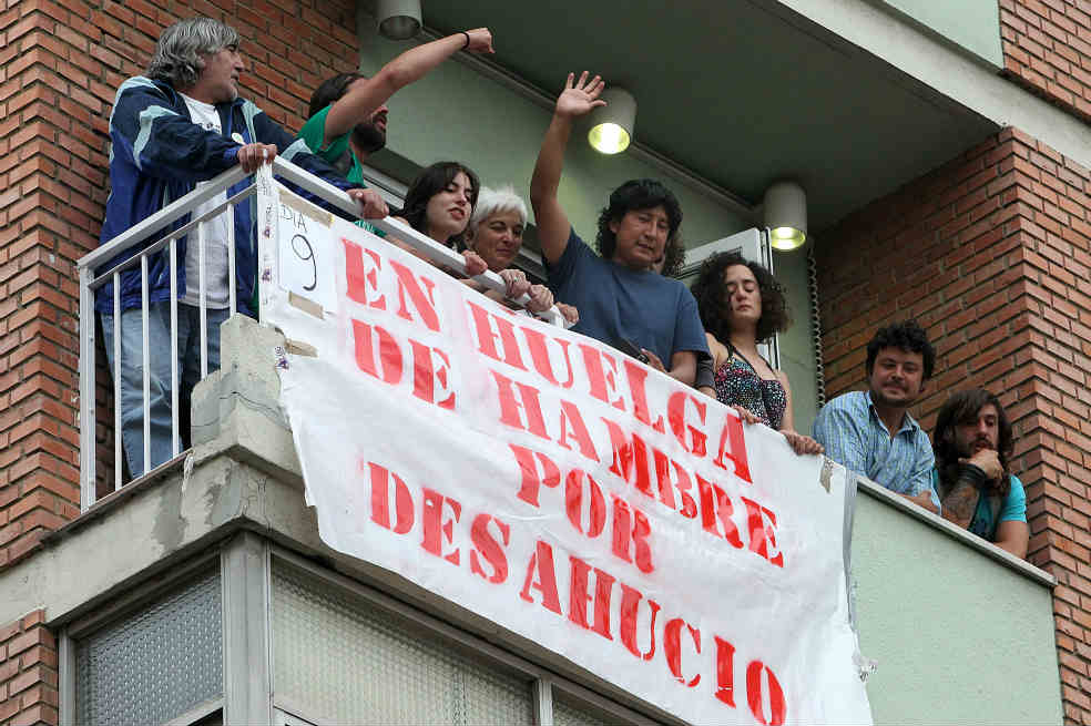 Las razones del dominó español