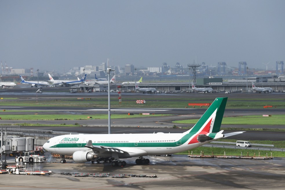 Alitalia apaga sus motores tras 74 años volando