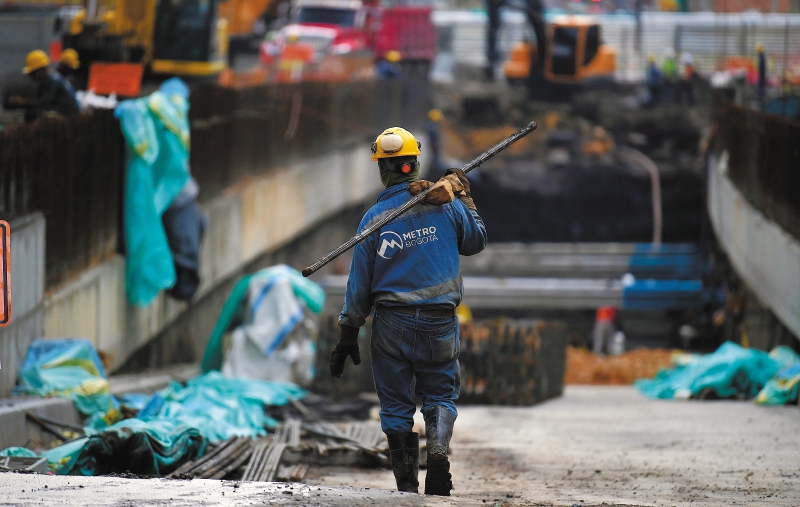 Metro de Bogotá: los retrasos del consorcio chino que rebosaron la copa