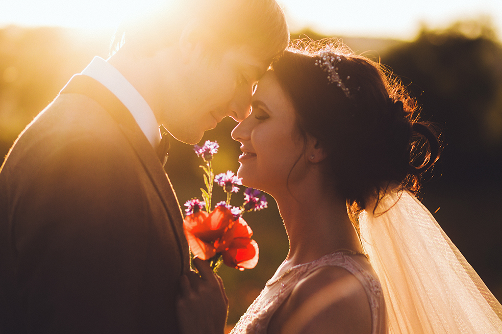 Cinco consejos para ahorrar costos en tu boda