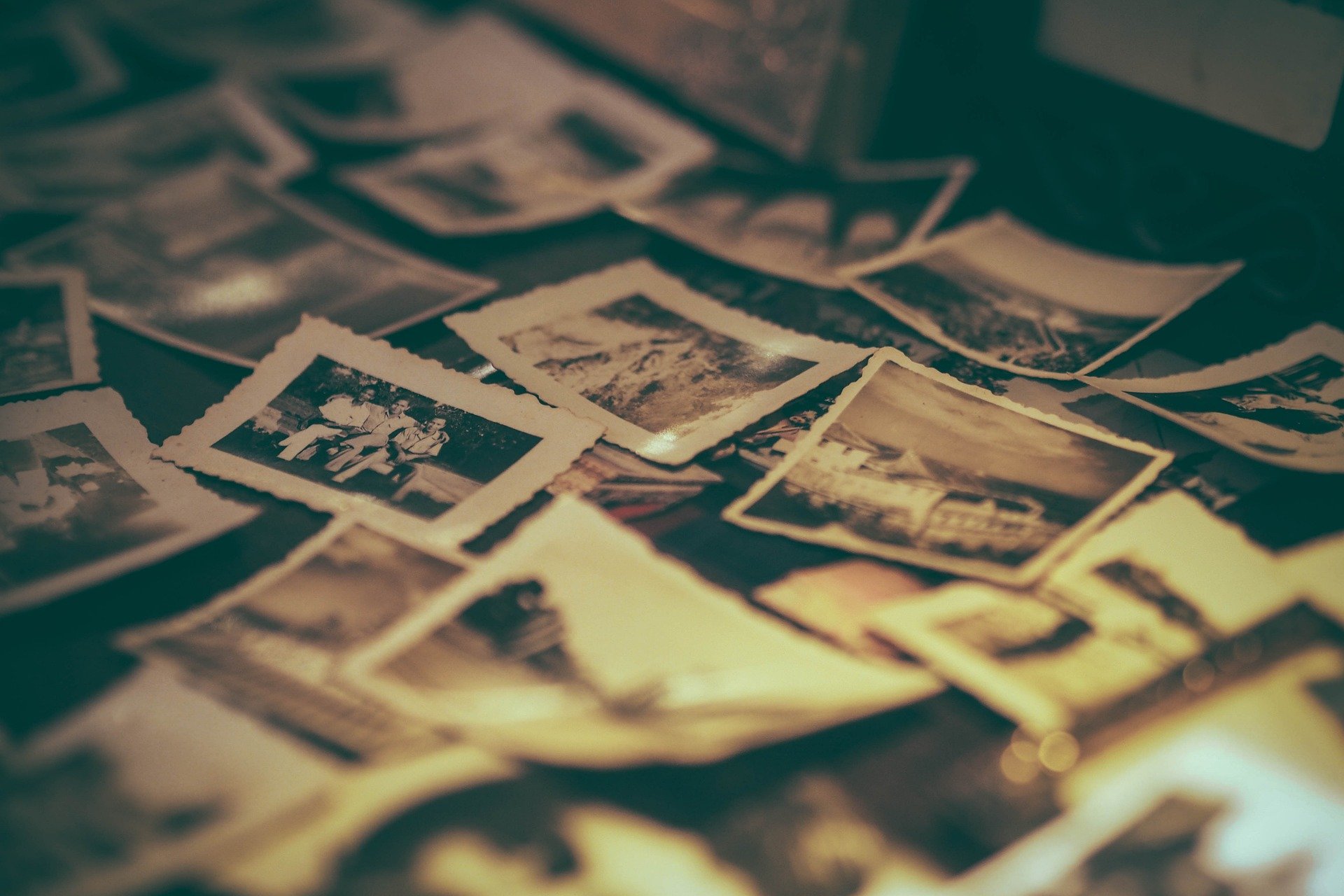 Exposición de fotos reveladas con café retrata caficultura en Centroamérica