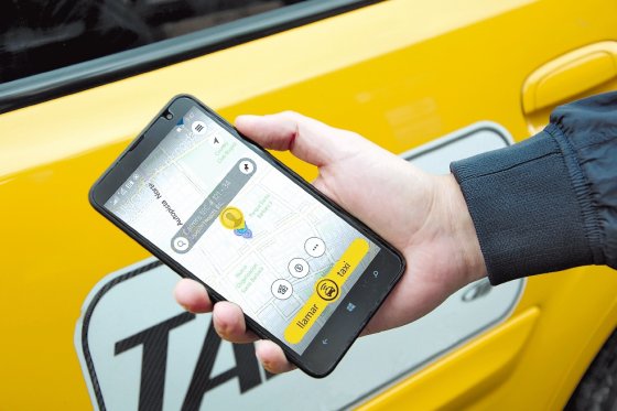 Easy Taxi y Smart Taxi a pagar $1.032 millones por sanción de la Supertransporte