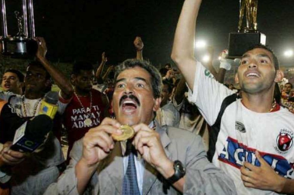 De la mano de Jorge Luis Pinto, Cucutá Deportivo logró en 2006 el campeonato de la liga colombiana.