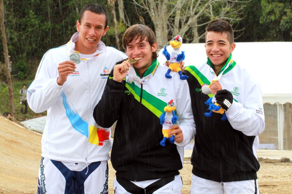 Carlos Mario Oquendo ganó oro en el BMX de Juegos Nacionales