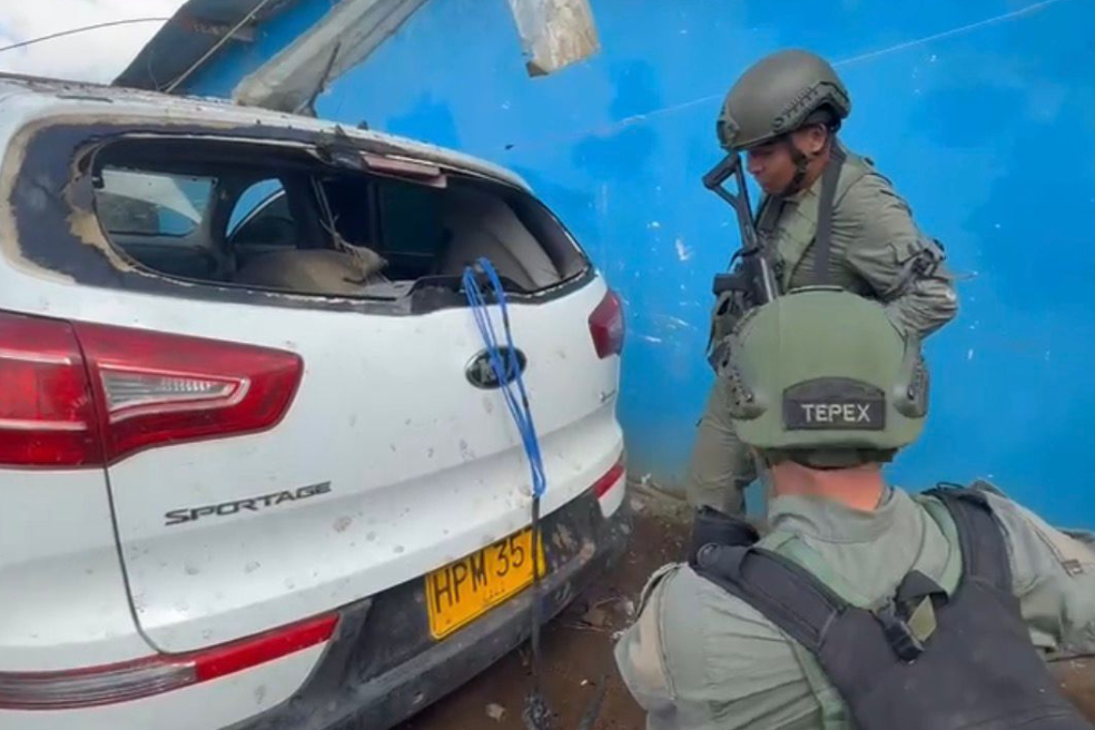 Ejército destruye depósito ilegal de explosivos de disidencias de “Mordisco” en Cauca