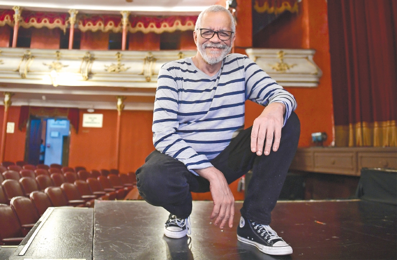 Omar Khan: usar la pluma y la crítica por y para la danza