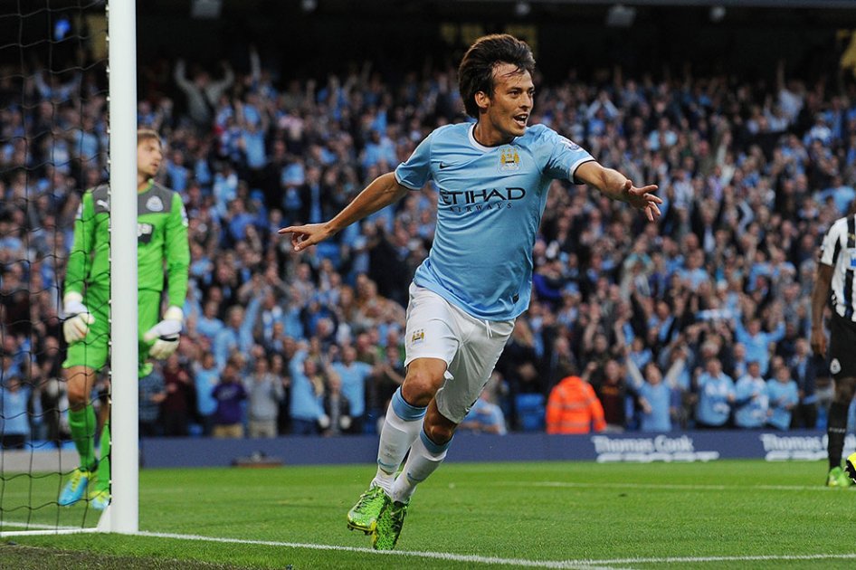 Con goleada debutó el equipo Pellegrini en la Premier