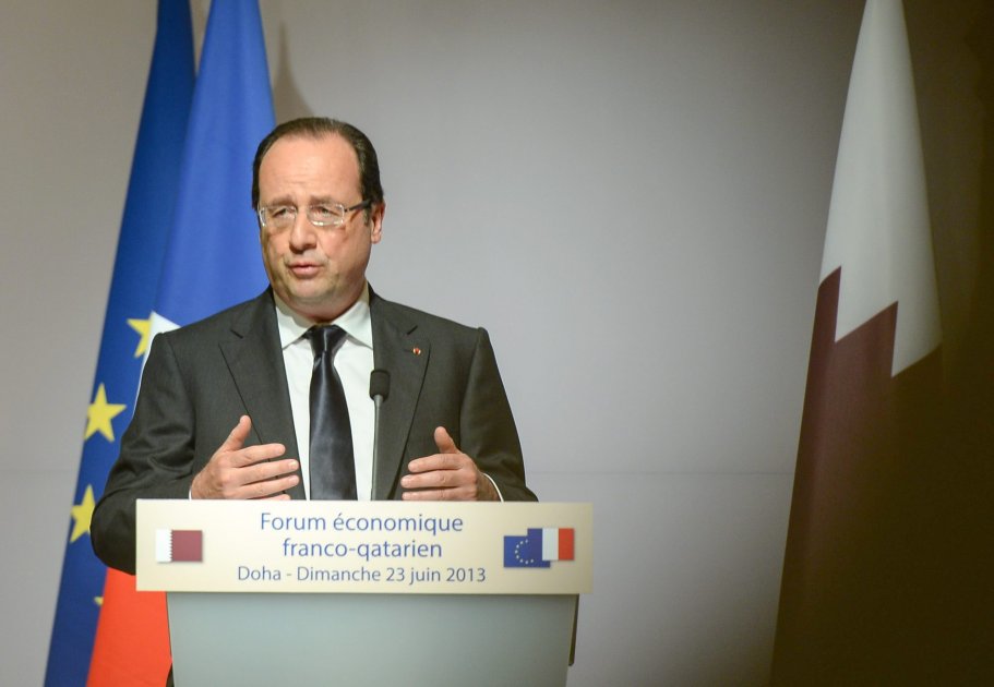 Hollande insta a rebeldes sirios a clarificar sus lazos con extremistas