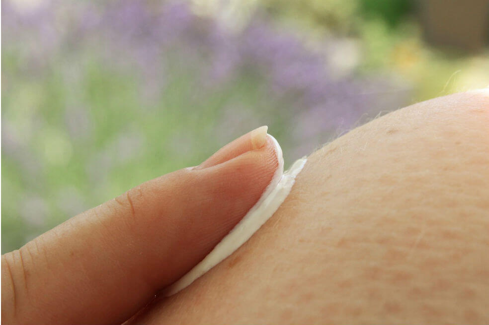 El bloqueador sí llega hasta la sangre (pero no sabemos si esto nos hace daño)
