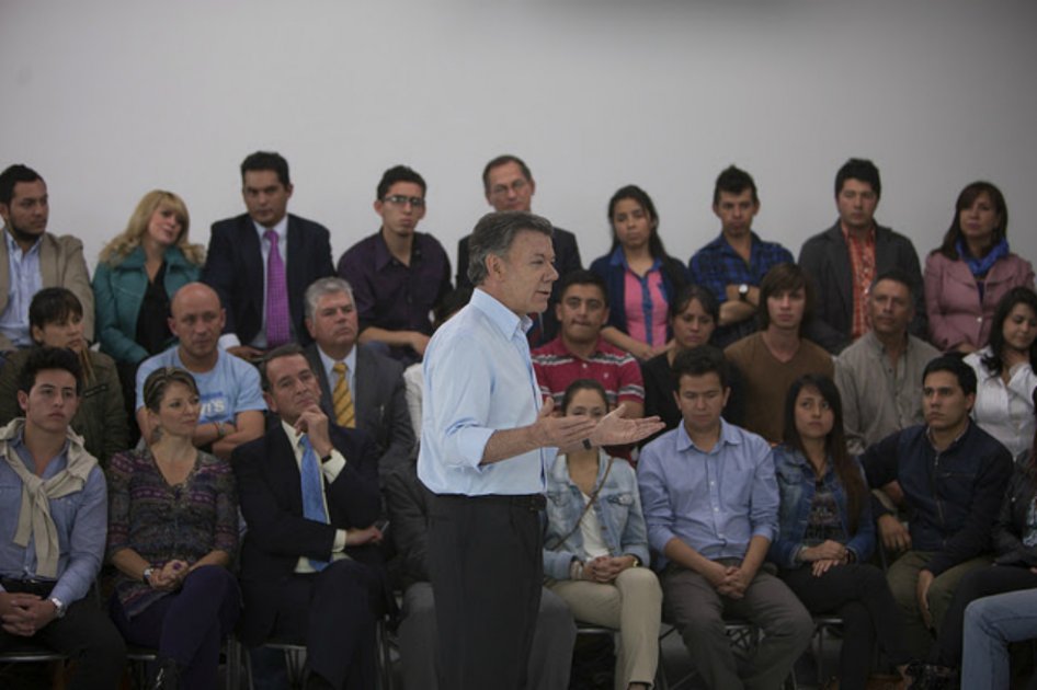“No sacaremos el comercial del aire”: campaña Juan Manuel Santos