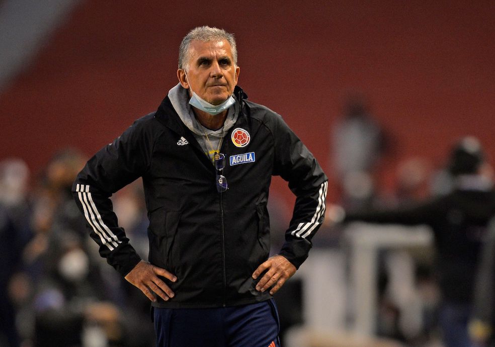 En sus últimos dos partidos como entrenador de Colombia, el combinado nacional cayó por 3-0 ante Uruguay y 6-1 frente a Ecuador.