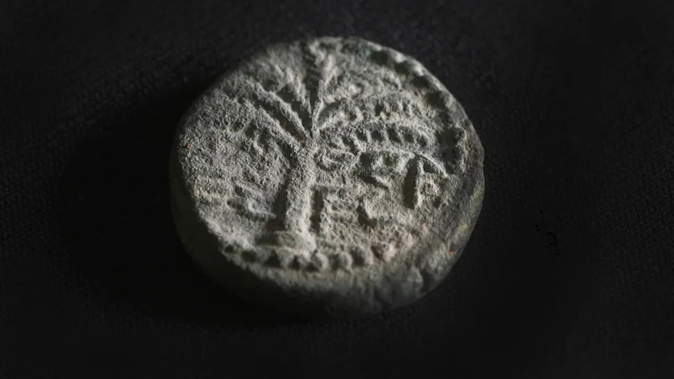 Las monedas de hace 1.900 años que encontraron en el desierto de Judea