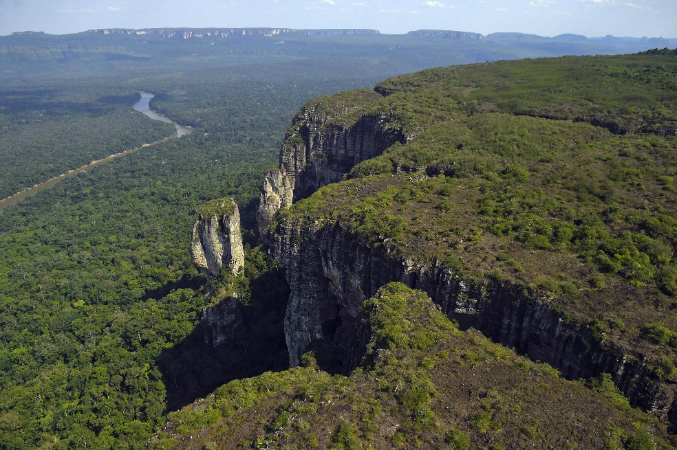Funcionarios de Parques de la Amazonia no han podido regresar desde 2020 por amenazas