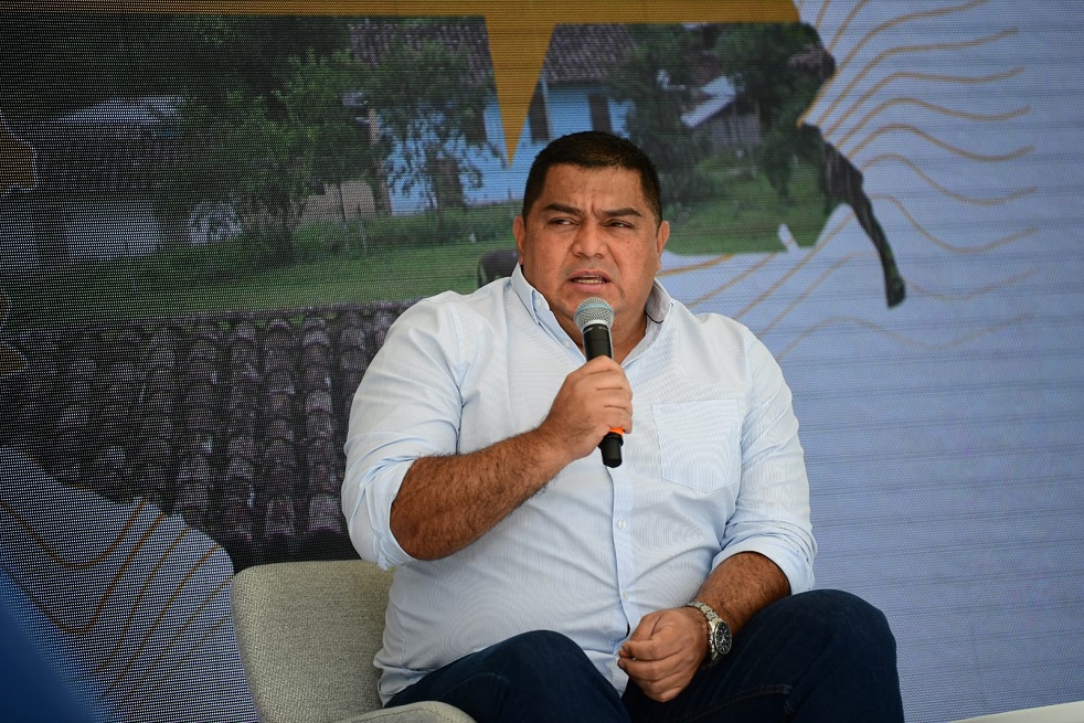 “Cuando el sector productivo contrata a una persona hace una acción de paz”