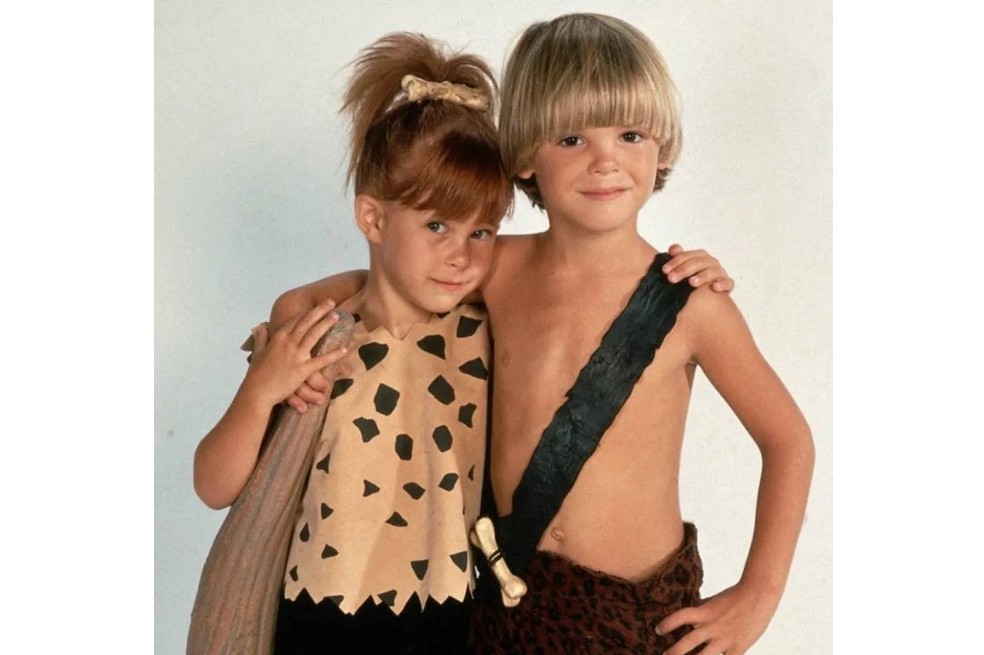 Así se ven los niños que interpretaron a ‘Pebbles’ y ‘Bam Bam’ en ‘Los Picapiedra’