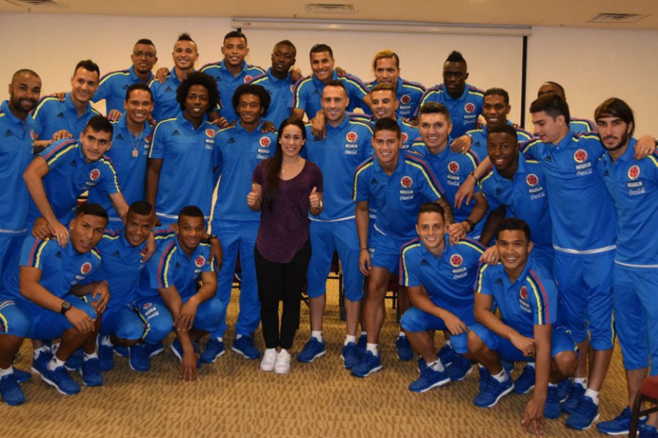La visita sorpresa de Mariana Pajón a los jugadores de la Selección Colombia