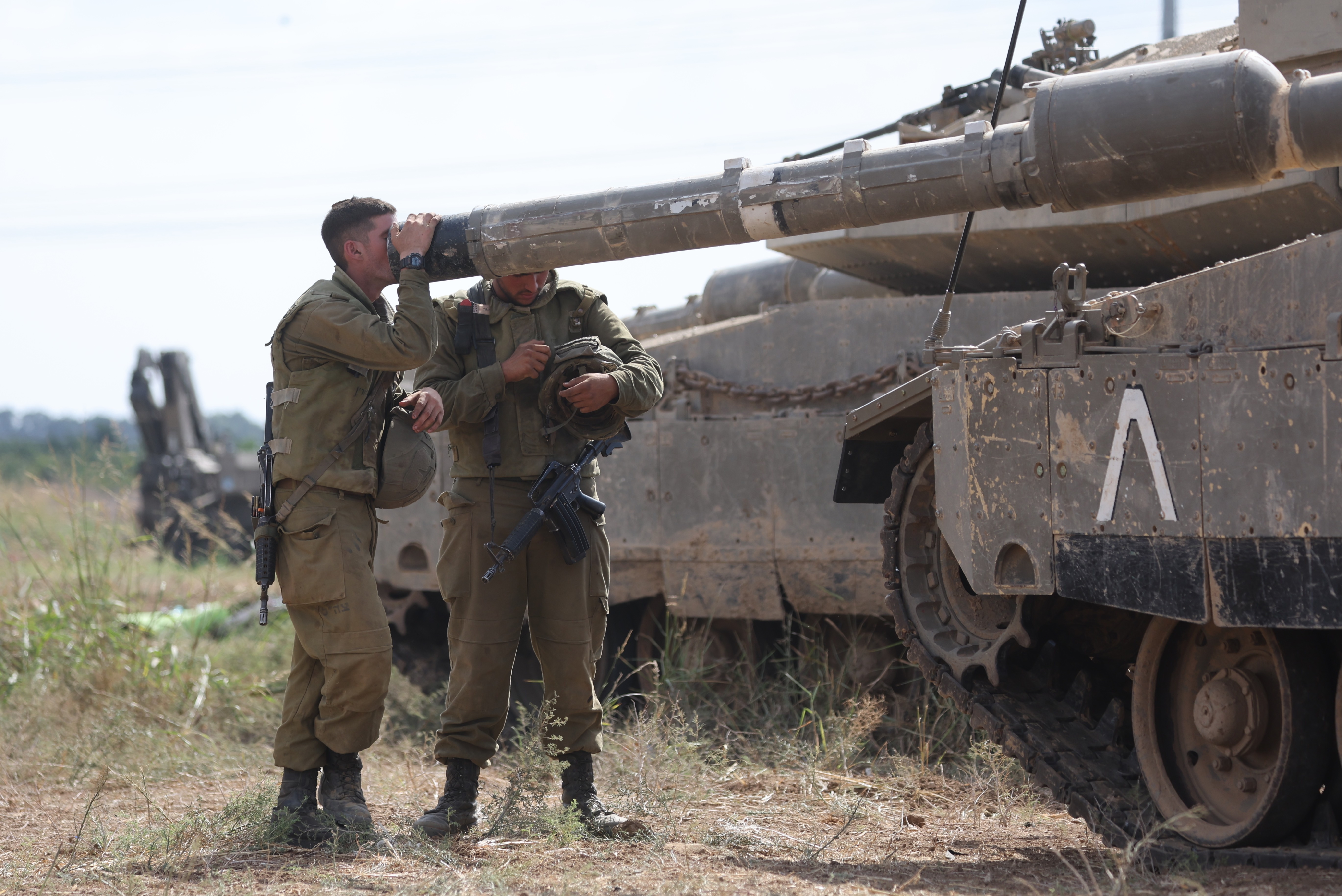 Las razones por las que Israel estaría demorando la incursión terrestre en Gaza