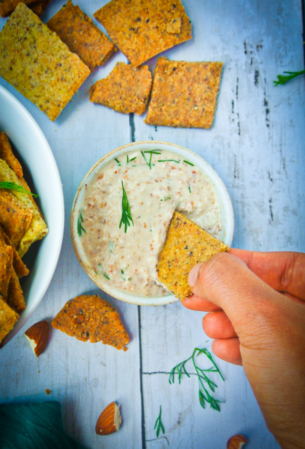 Debes poner una cucharada cilantro finamente picado.
