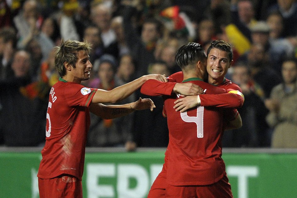 Portugal, con gol de Ronaldo, toma ventaja en repechaje contra Suecia
