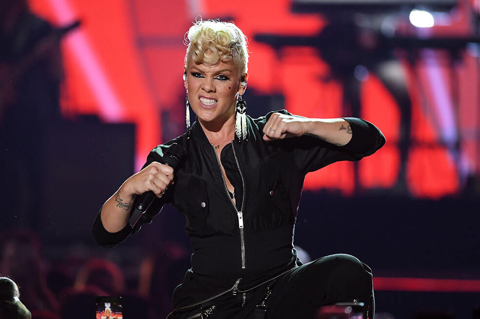 Pink revela que casi muere por una sobredosis: “Estaba fuera de control”