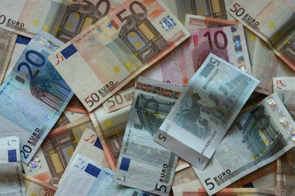 Banco de España ve posible una desviación del déficit público