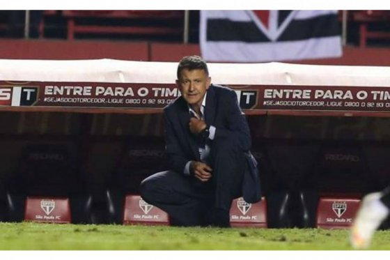 Juan Carlos Osorio seguirá en Sao Paulo, a pesar de las derrotas