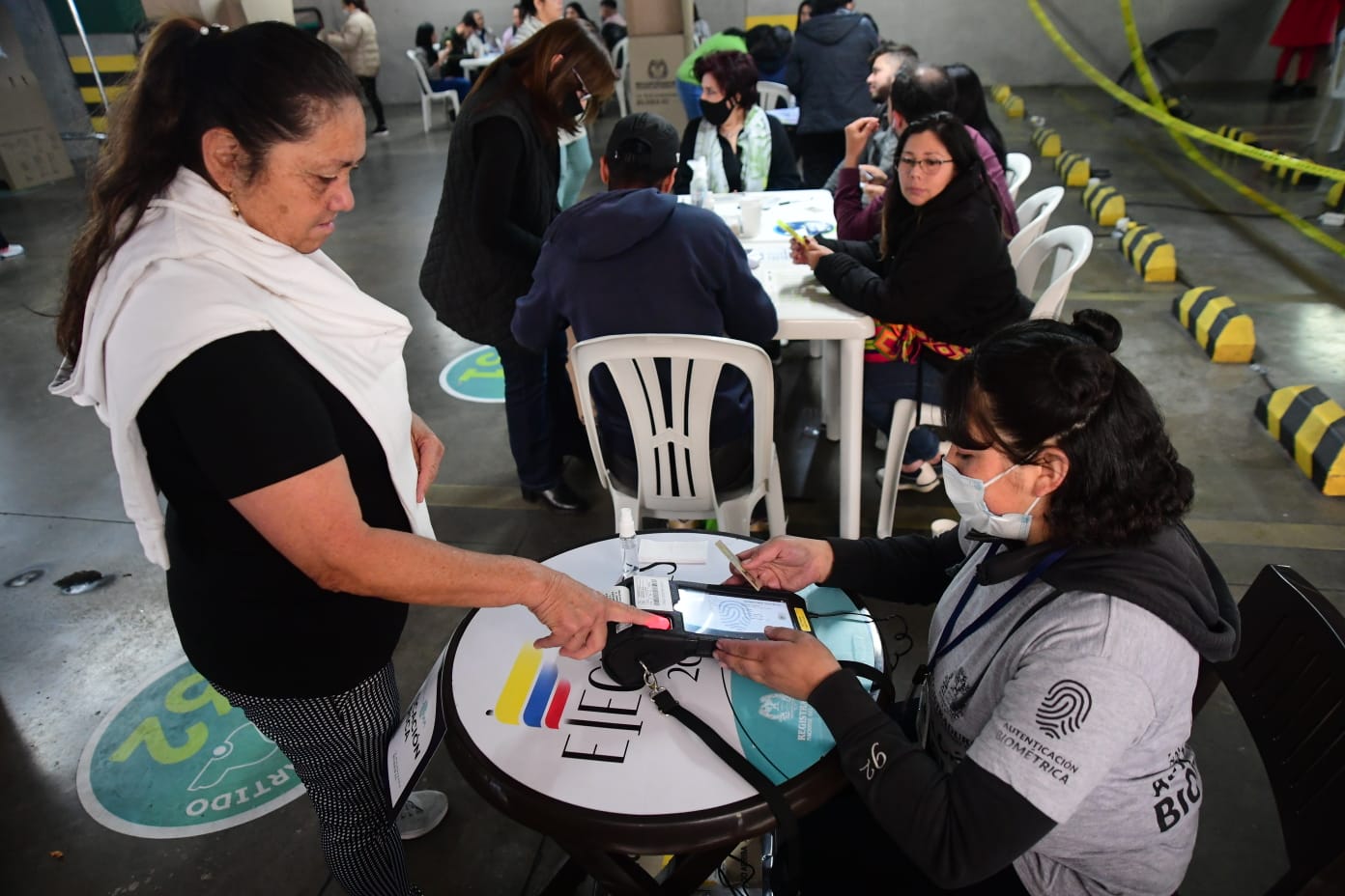 Fueron varias las escenas que se presentaron durante el desarrollo de la jornada electoral en la ciudad de Bogotá.