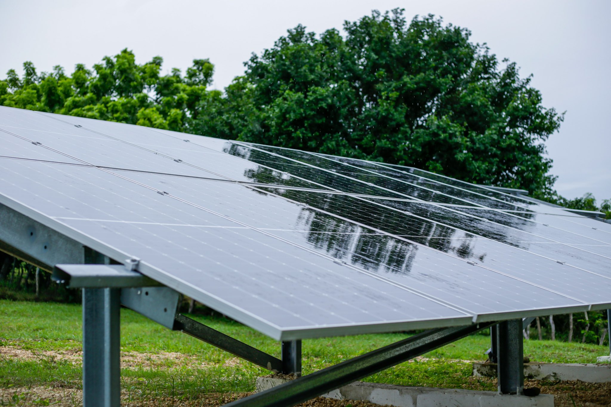Abren convocatoria para que privados construyan comunidades energéticas solares