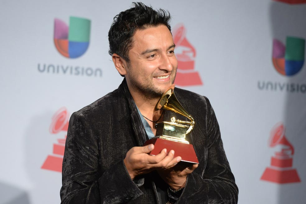 Álex Campos, el artista góspel más importante de Colombia, se va del país