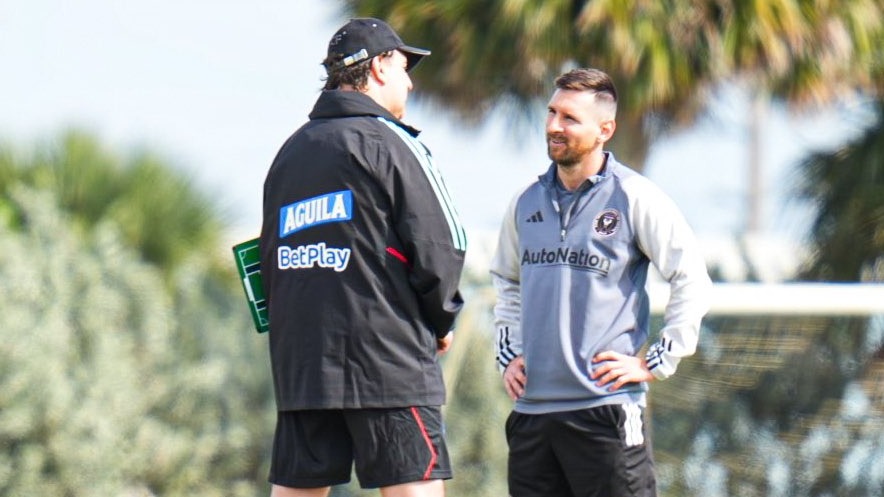 Así fue el reencuentro entre Néstor Lorenzo y Lionel Messi en Estados Unidos