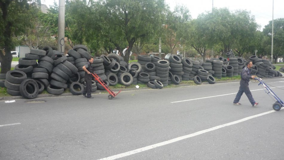 Con éxito se llevó a cabo jornada de recolección de llantas en Puente Aranda