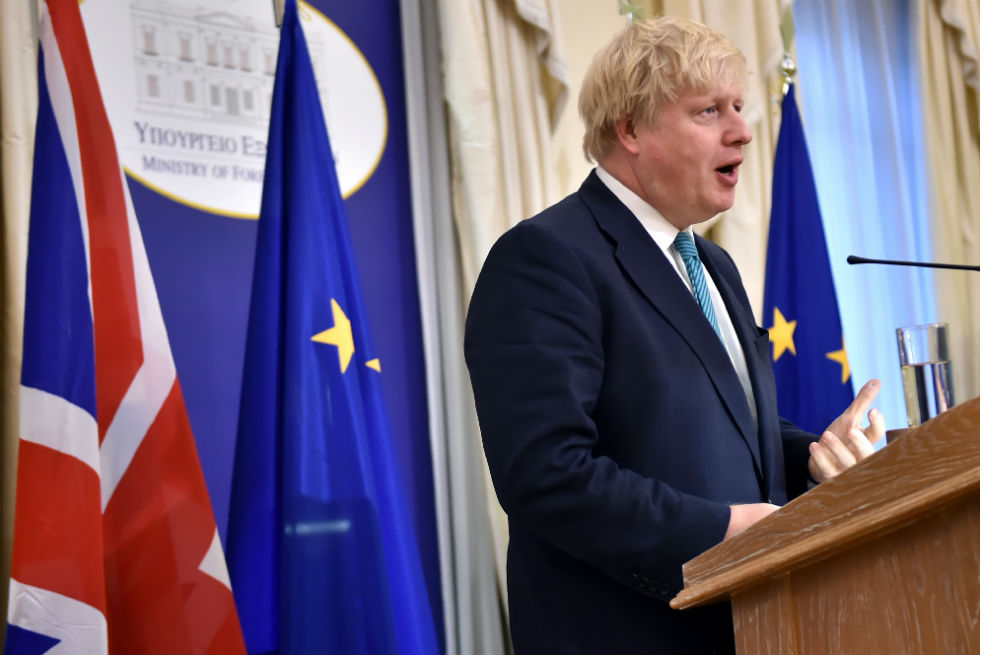 Londres urge a Moscú poner fin a su apoyo al «venenoso» Assad
