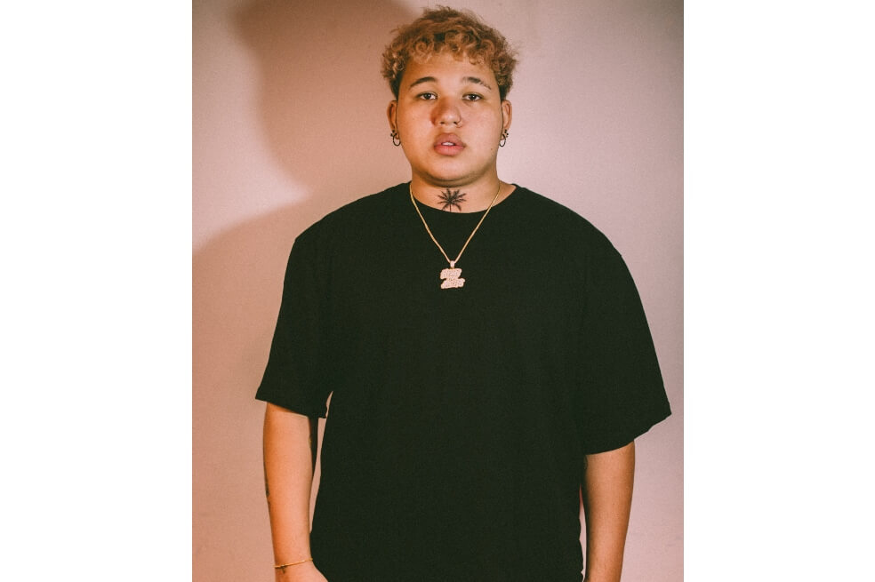 Beéle lanzó el remix de «Loco» junto a Farruko, Natti Natasha y Manuel Turizo