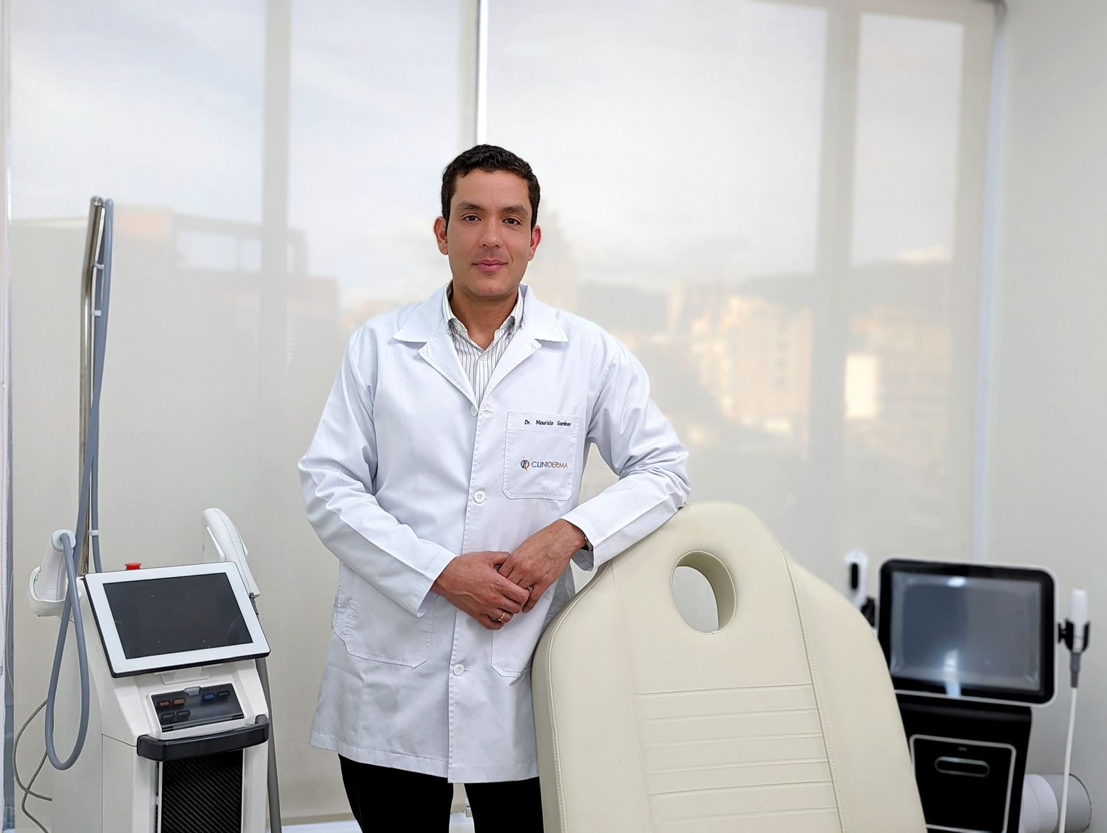 Dr. Mauricio Gamboa, dermatólogo y creador de Rabbits & Dragons