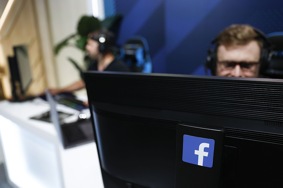 Investigador Kogan niega historia de datos filtrados de Facebook